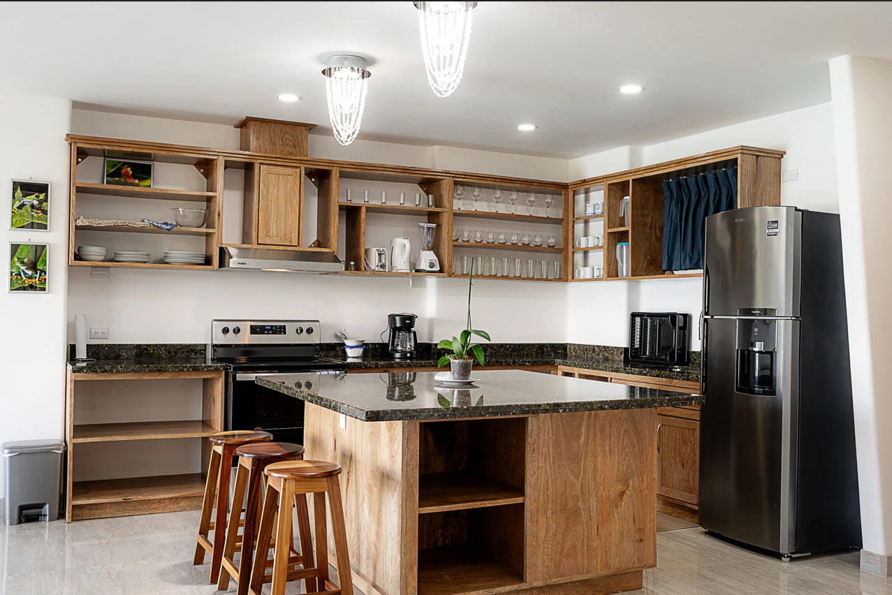 SELLER FINANCING AVAILABLE ! Luxurious Gated Condominium Community - Gallery image 7