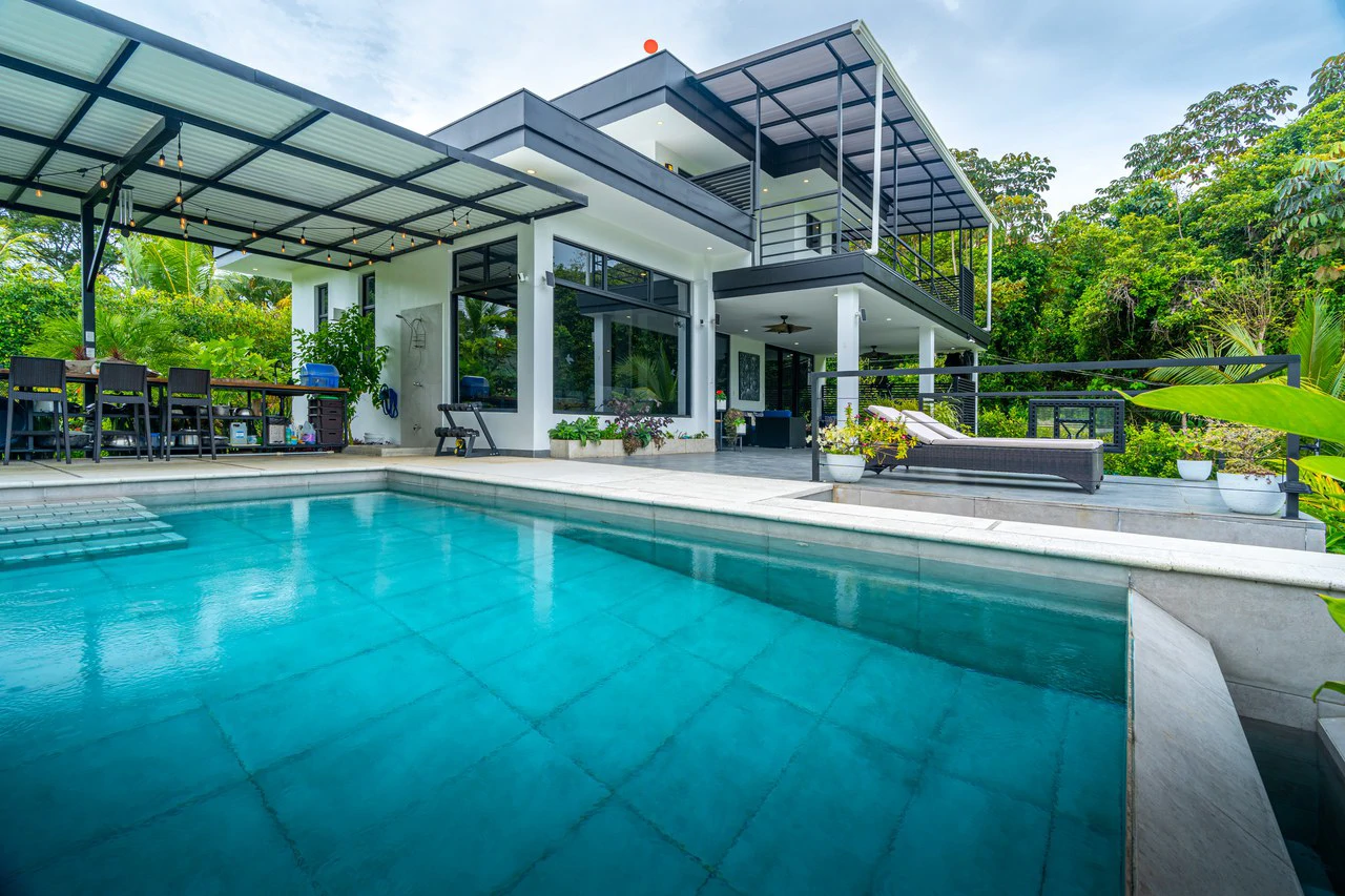 Outstanding Garden Treasure in Ojochal, Modern 4 bedroom on 1 acre - Gallery image 23