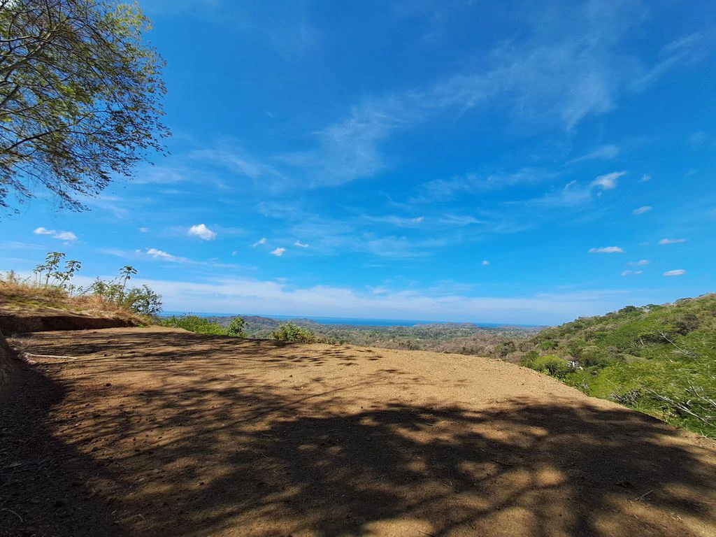 Lote 17 La Montaña: Stunning 1.86 Acres Ocean And Mountain View Land - Gallery image 5