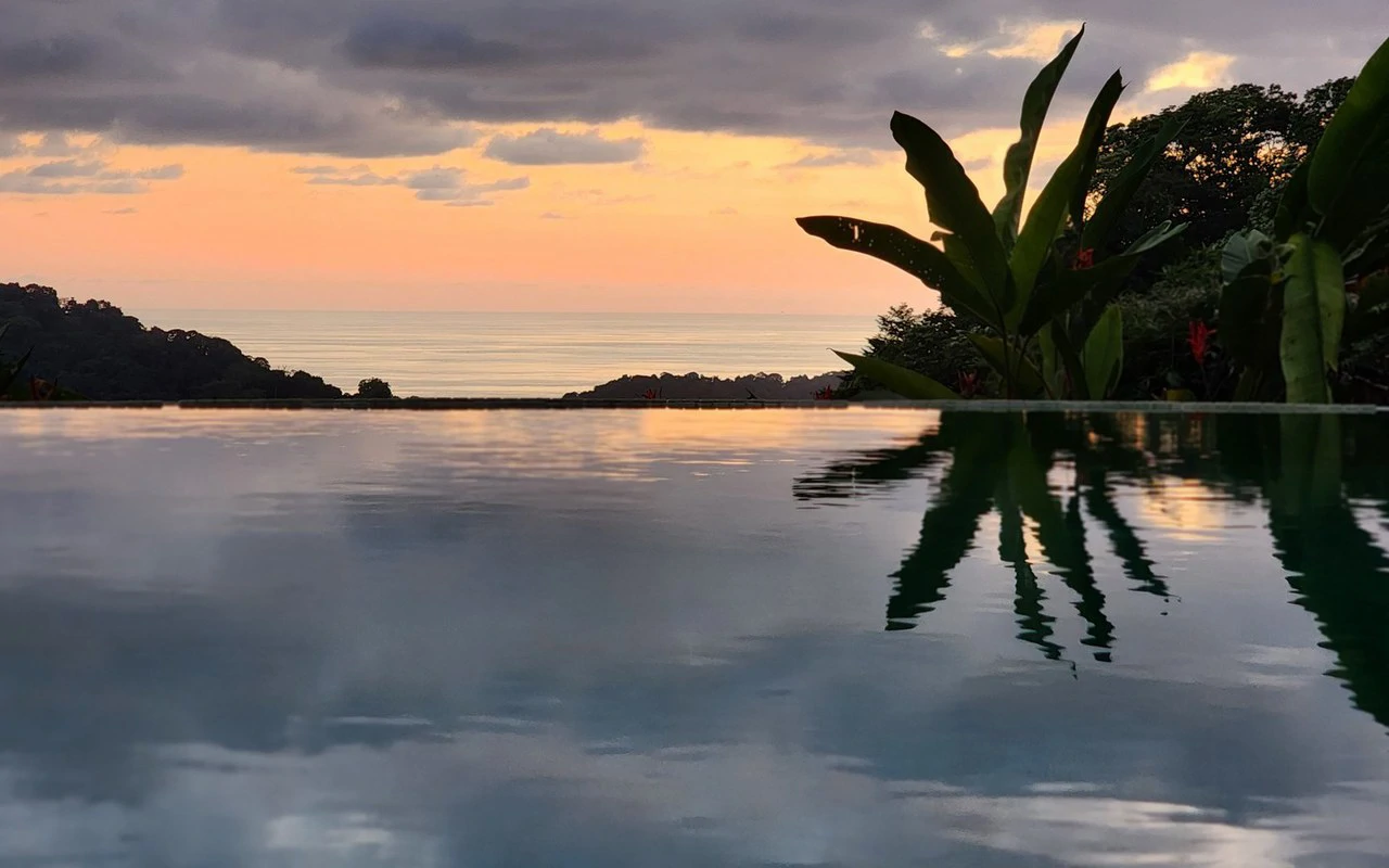 Sunset Ocean View Home on 2.6 Acres Platanillo - Gallery image 34