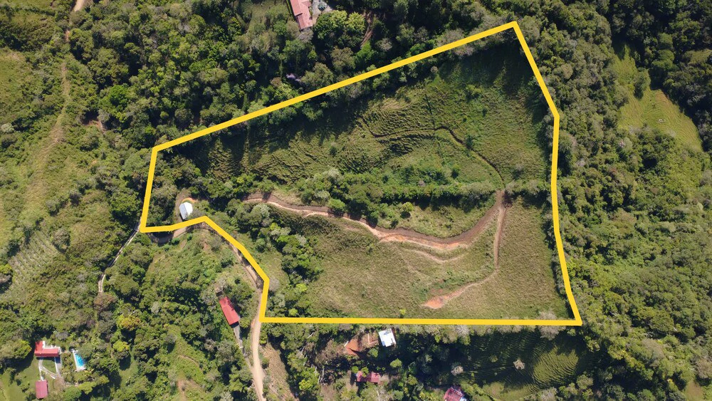 Countryside Home Construction Site For Sale in La Guaria