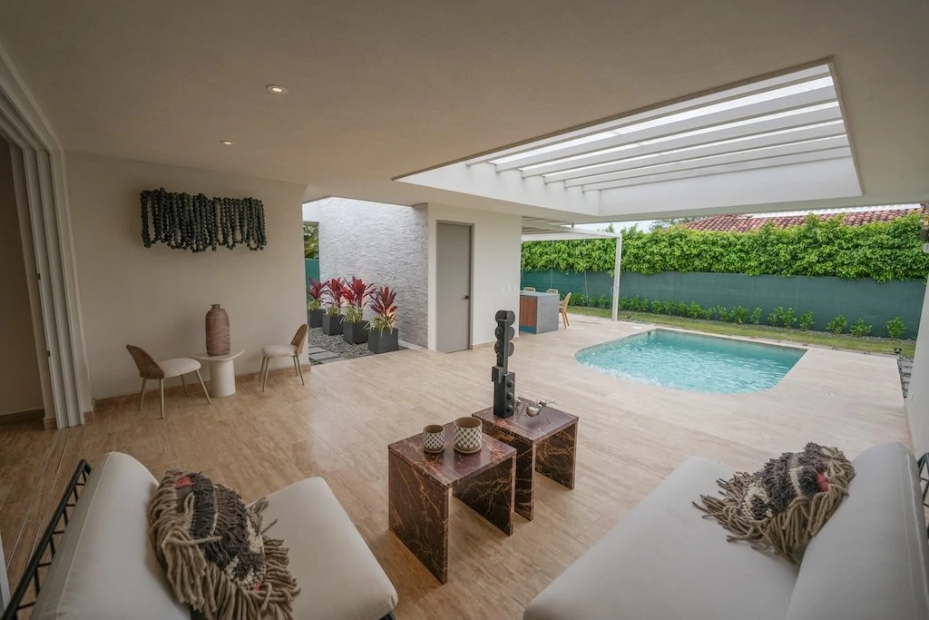 House For Sale in Lindora - Gallery image 15