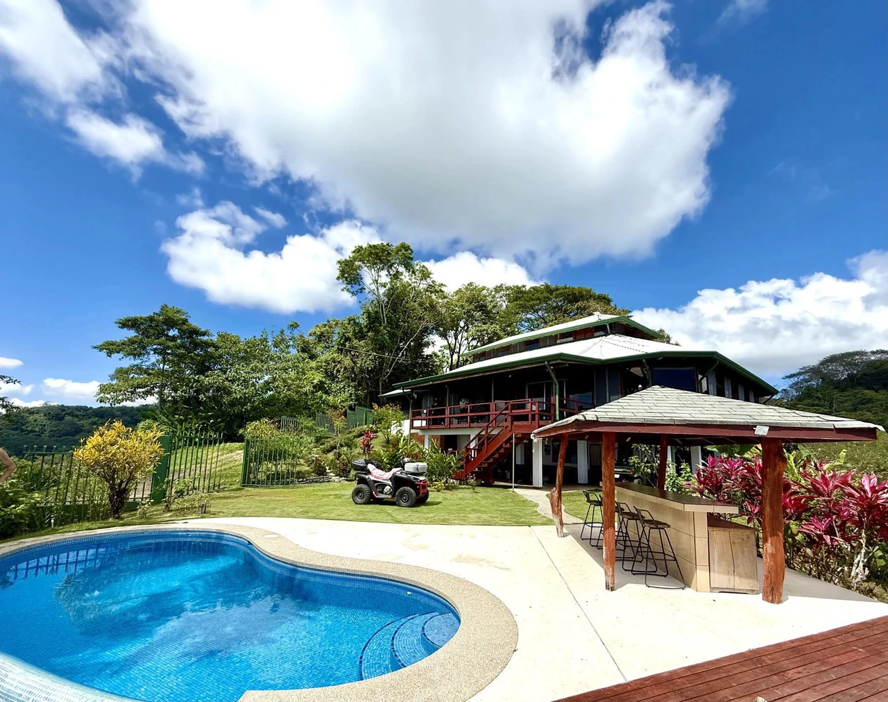 CASA DE LAPAS - OCEAN VIEW: Could you live at the Top of a Mountain in Costa Rica?  Because.... now you can!  Billion dollar views for only $1 Million USD. - Gallery image 8