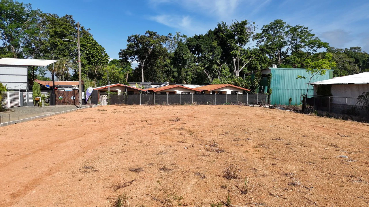 Near the Coast Home Construction Site For Sale in Uvita - Gallery image 9
