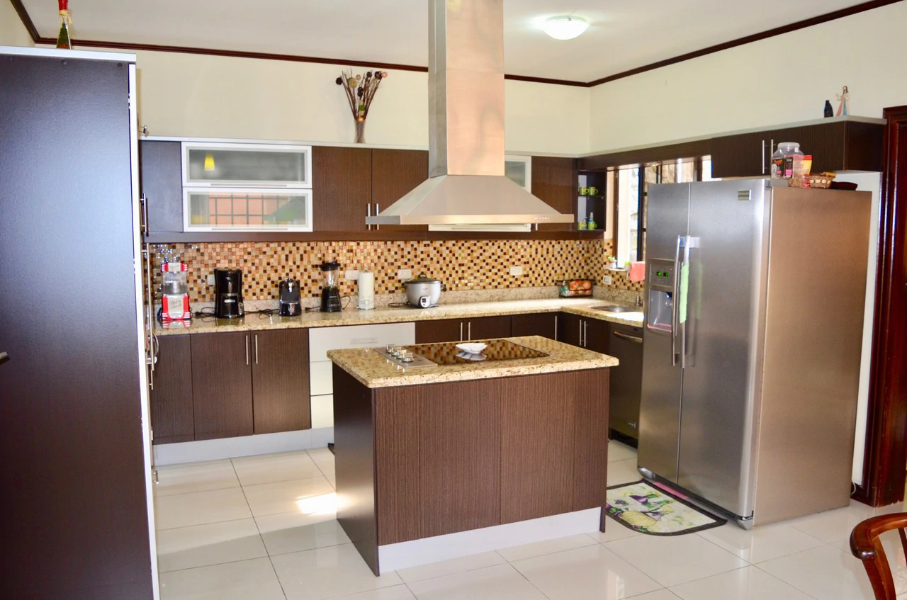 Gorgeous 4 Bedroom house for sale in Santo Domingo de Heredia - Gallery image 20