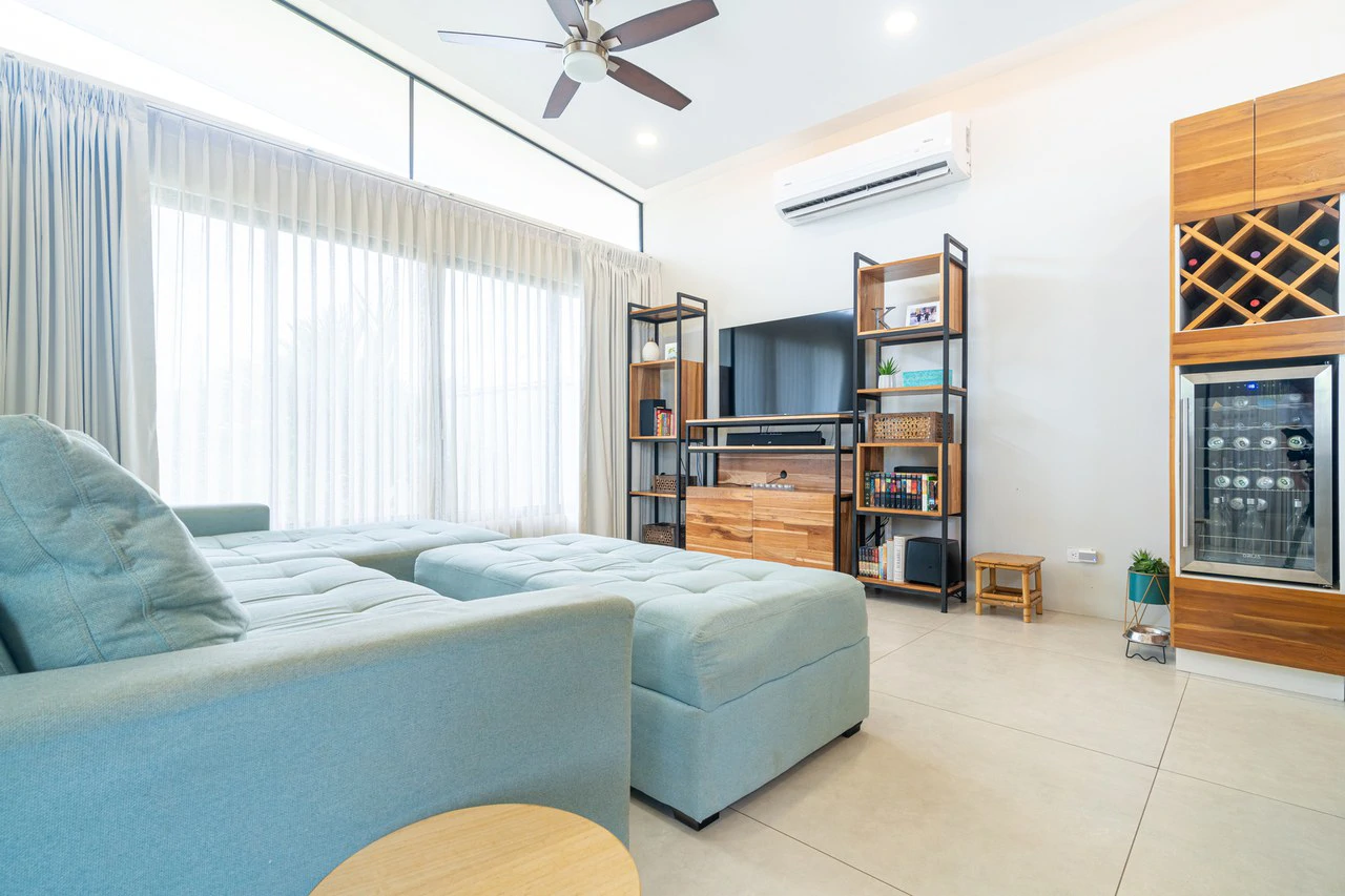 Casa Cola Ballena: Modern new construction, walk to the beach, Best in class location - Gallery image 10