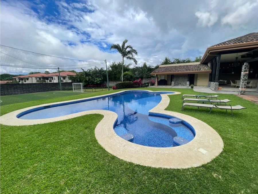 Exclusive Luxury Residence in Gated Community – Brasil de Santa Ana - Gallery image 38