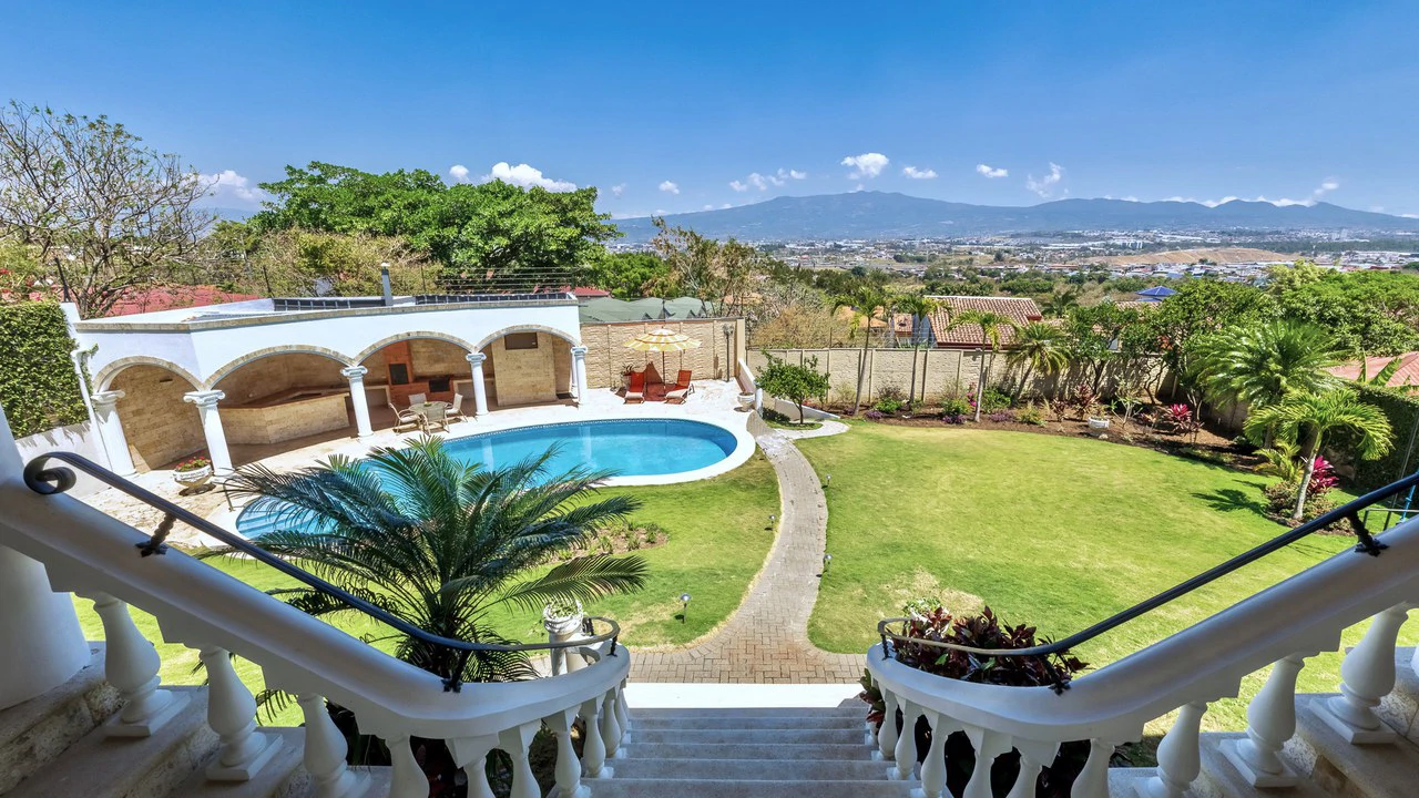 Casa Tuscan Hill:  Escazu home with Pool - Gallery image 3