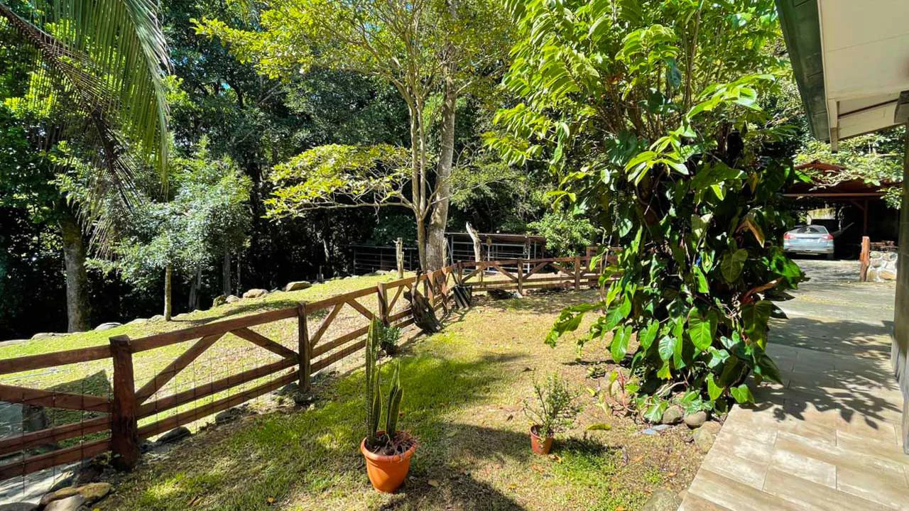 Home for sale in Atenas with Large Lot and Natural Surroundings - Gallery image 14