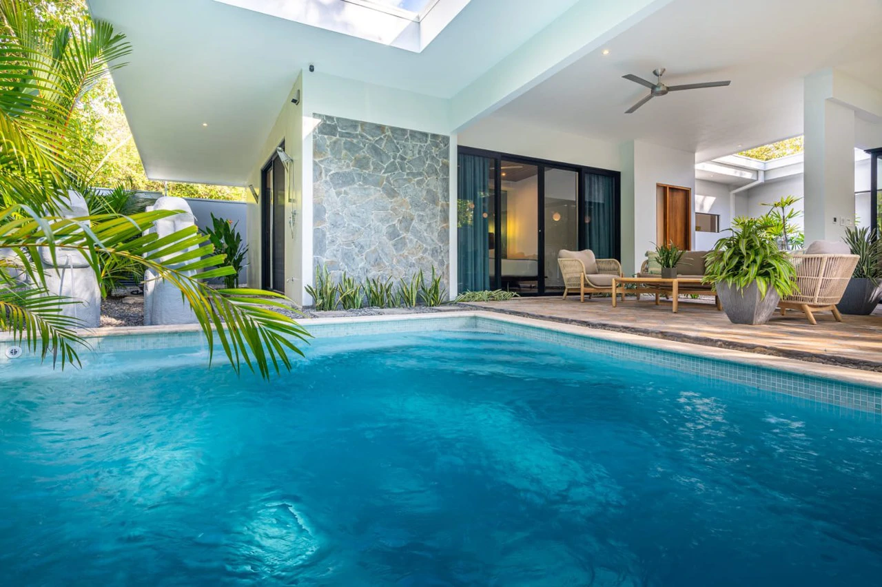 Amazing New Villa Cayman: Solar Powered and Walk to the Beach in Uvita! - Gallery image 29