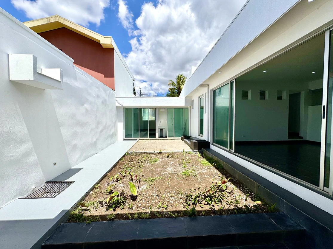 House For Sale in Bello Horizonte - Gallery image 36