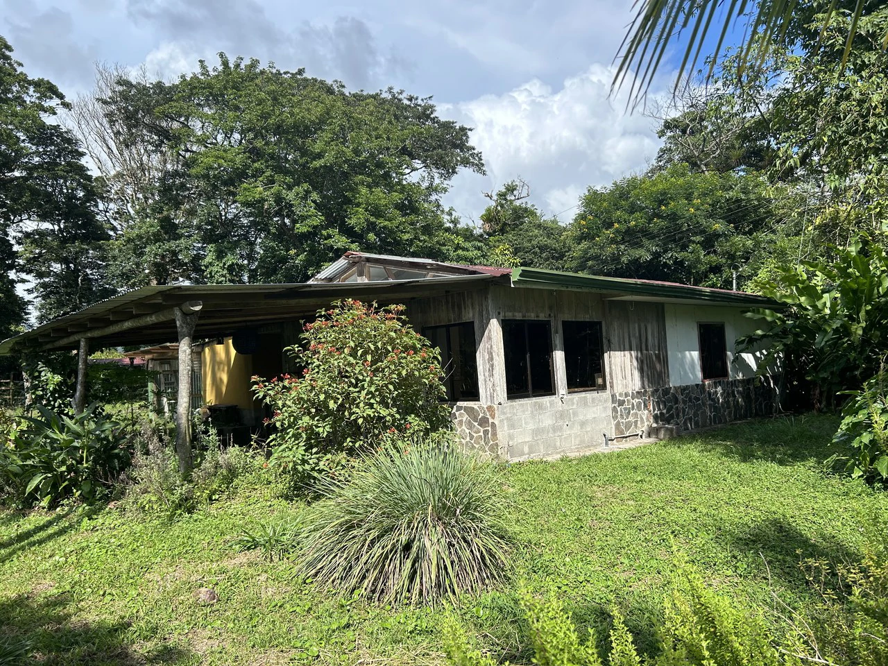 Lake Arenal Area - Sabalito - Great Location - Fantastic Price - Gallery image 2