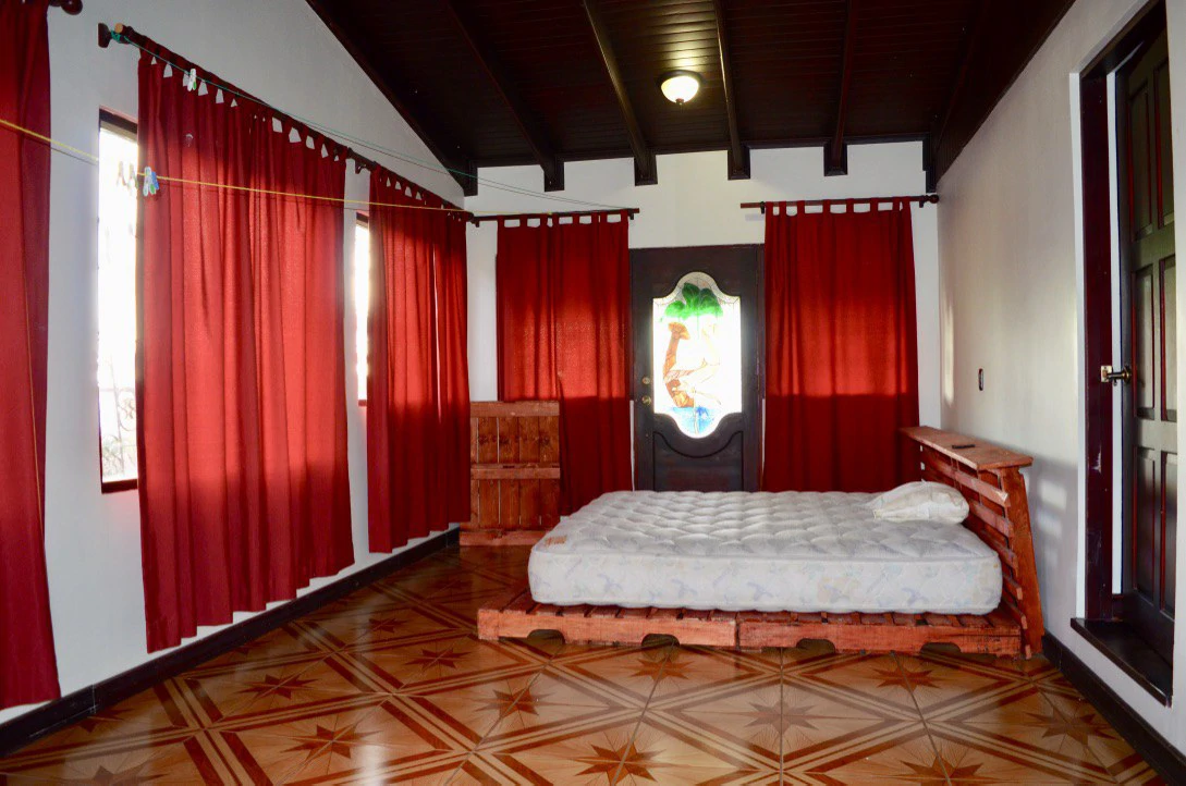Spectacular 4BR House for sale in San Rafael - Heredia, ideal for a large family, or for those looking for a rental income option! - Gallery image 39
