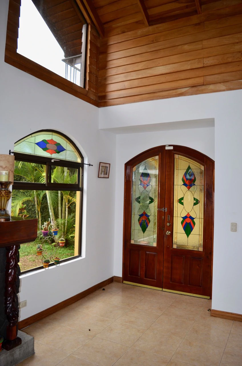 MOUNTAIN PROPERTY WITH VIEW AND 3 HOUSES - Gallery image 8