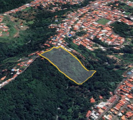 Hot Market: 2.6 Ha for Residential Development in the heart of the action! - Gallery image 4