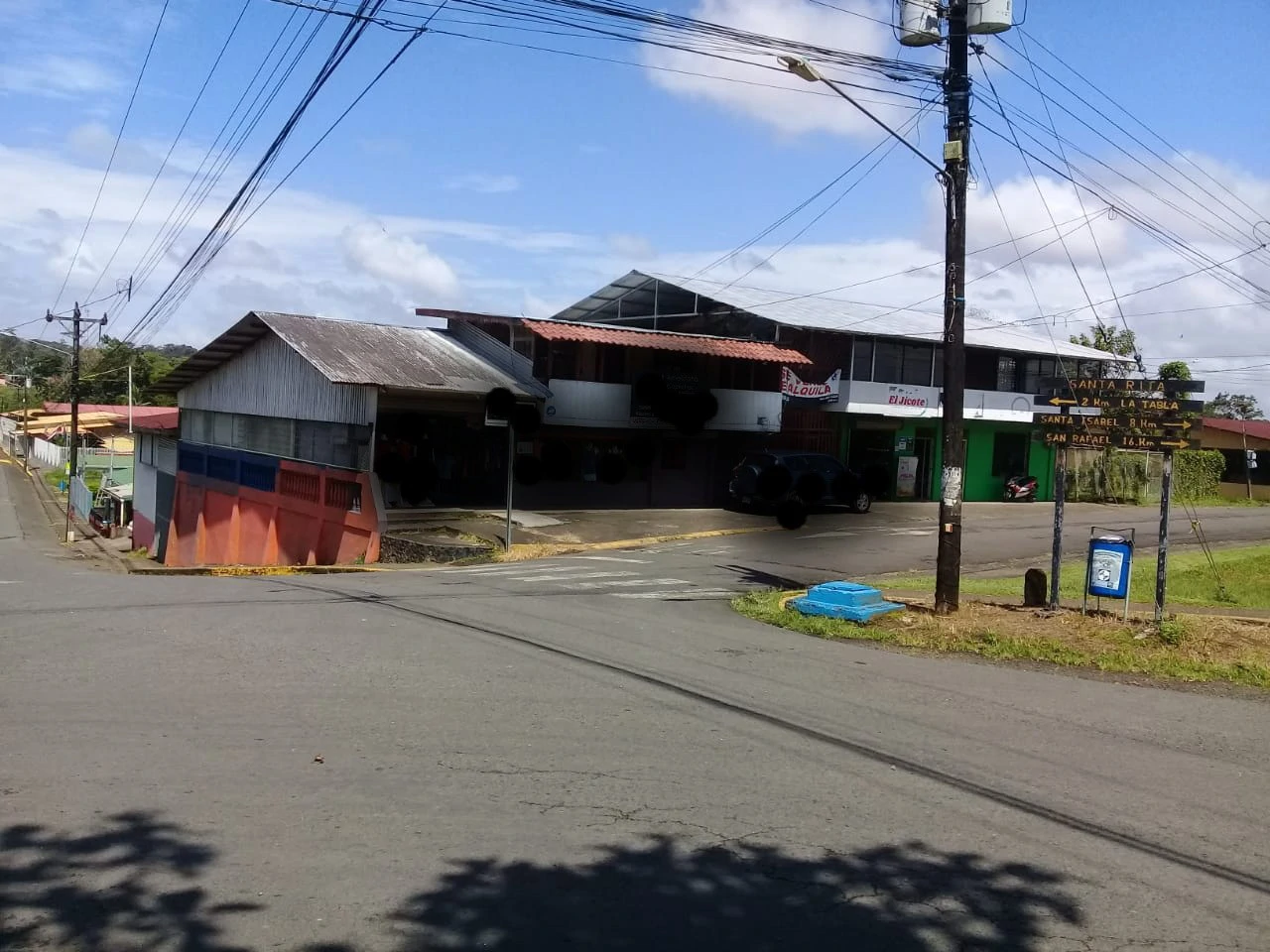Large Commercial Property in the center of Santa Rita - Río Cuarto - Alajuela