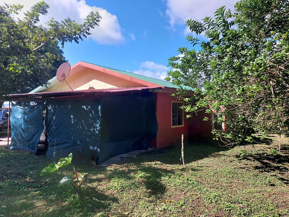 VISTA BAHIA : Newly remodelled Home on 3 acres lake view and public road front - Gallery image 13