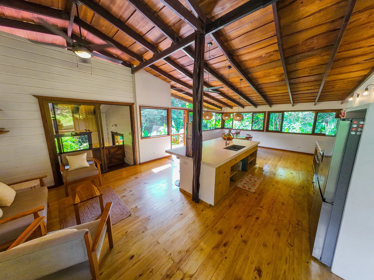 Serene Jungle Home + Guest Cabin on 3 Acres and River - Gallery image 13