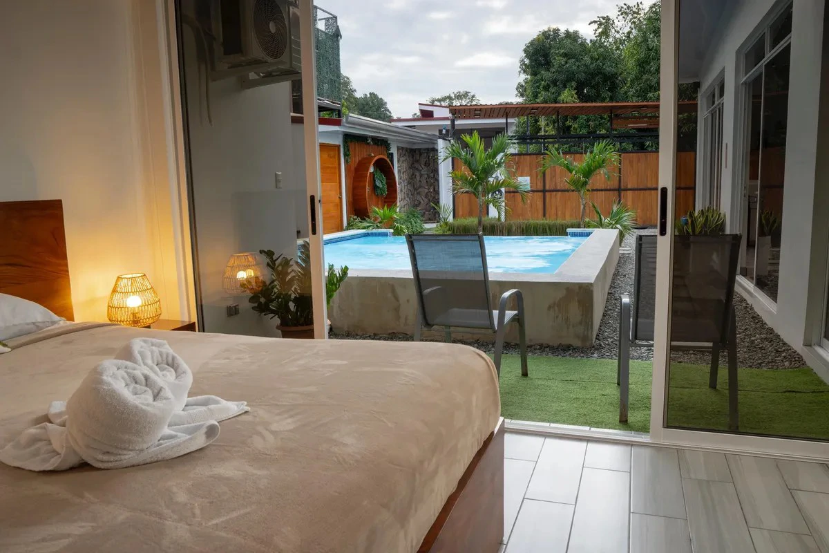 ID 1013: 3 Unit Apartment Complex for Sale Puerto Viejo Costa Rica - Gallery image 13