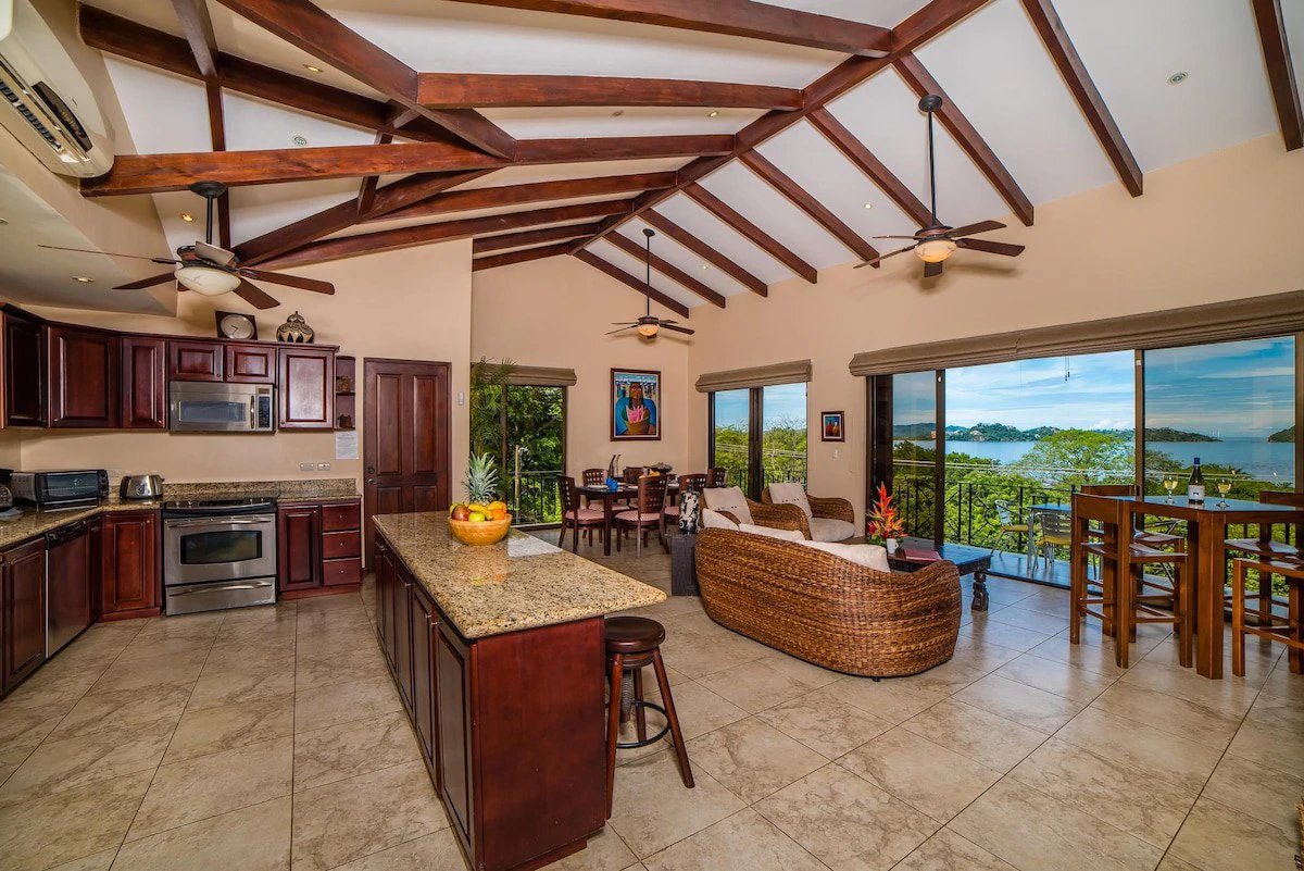 Villa Catalina 16: Oceanview Luxury Villa in Playa Potrero - Gallery image 2
