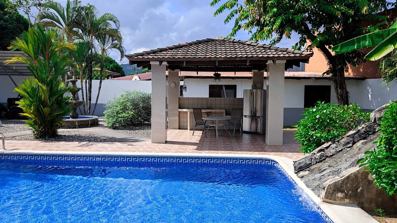 Villa For Sale in Jacó - Gallery image 6