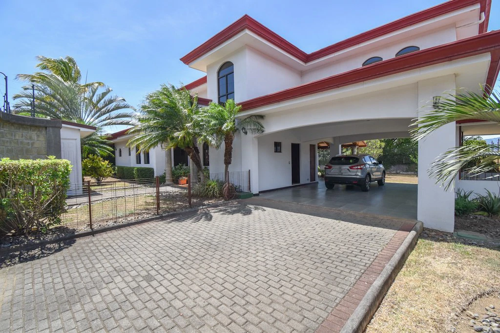 House For Sale in San Rafael - Gallery image 6