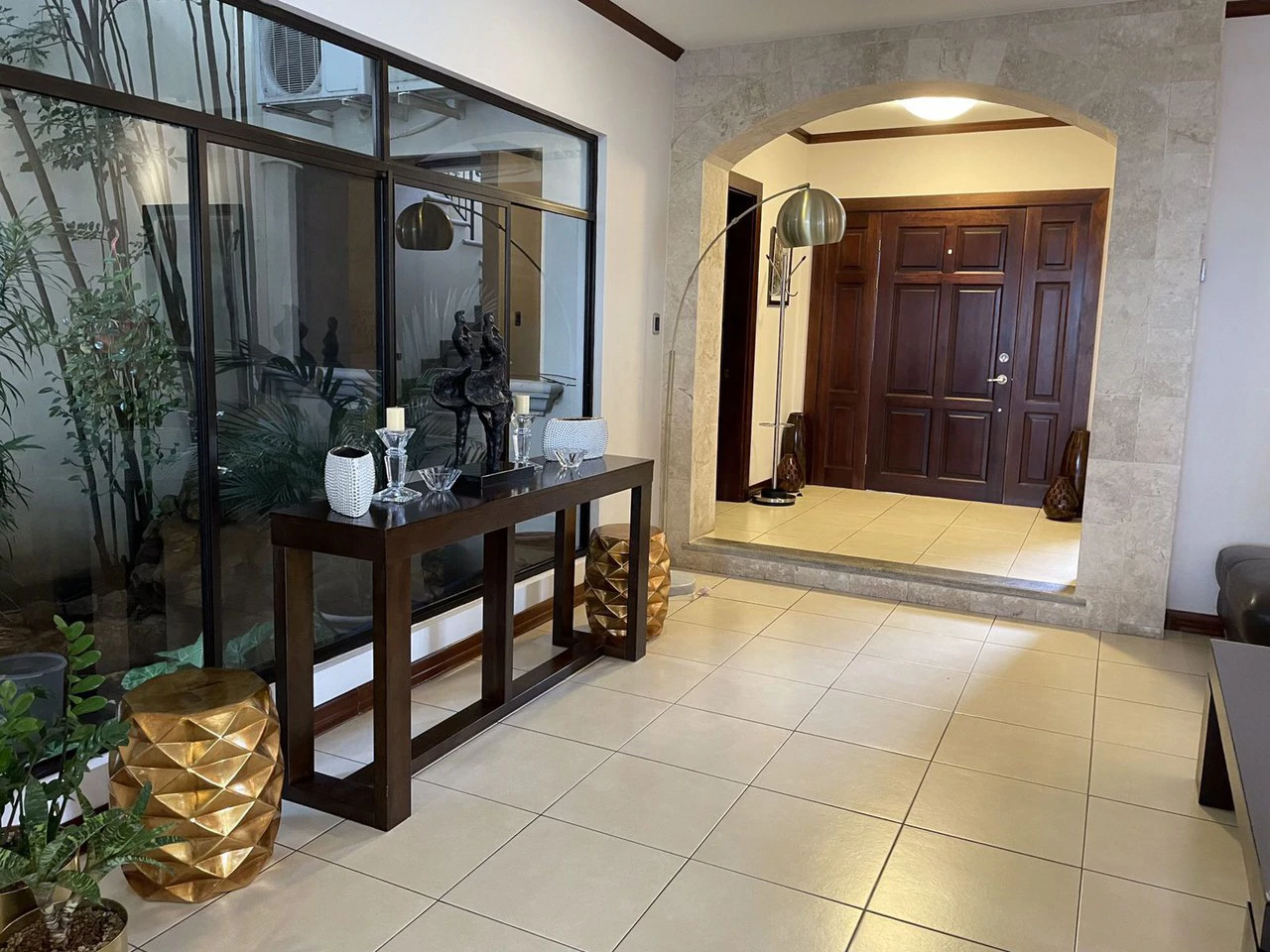 House For Sale in Lindora - Gallery image 7
