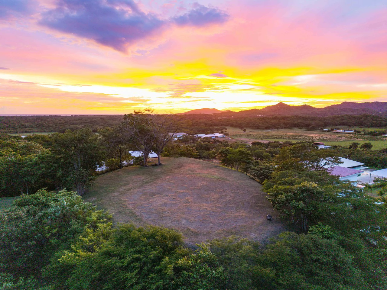 Surf Shack: Ocean-View Property with Home and Development Potential - photo 21