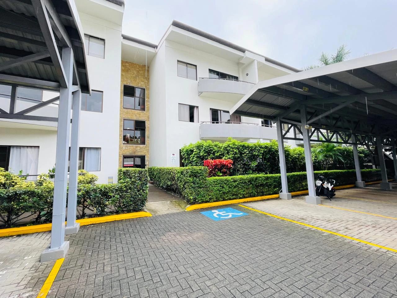 2 bedroom furnished apartament for sale Santa Ana Costa Rica - Gallery image 16