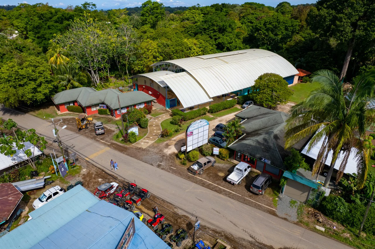 THRIVING SPORTS AND COMMERCIAL BUSINESS WITH OWNER FINANCING OPTION: Rincon Uvita - Gallery image 45