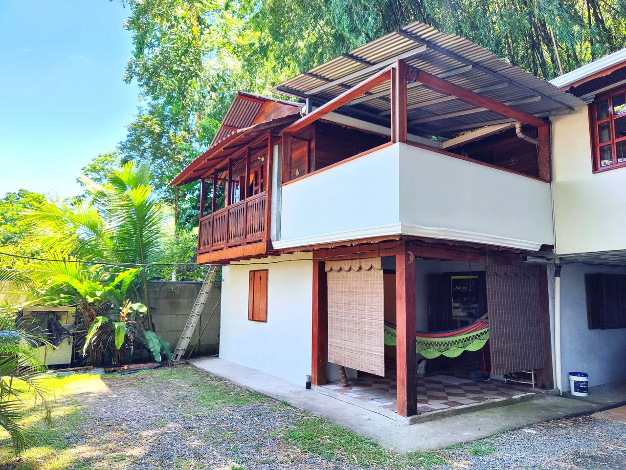 Charming 6 Bd/5 Ba Multi-Unit Rental Property - A Versatile Investment Opportunity - Gallery image 10