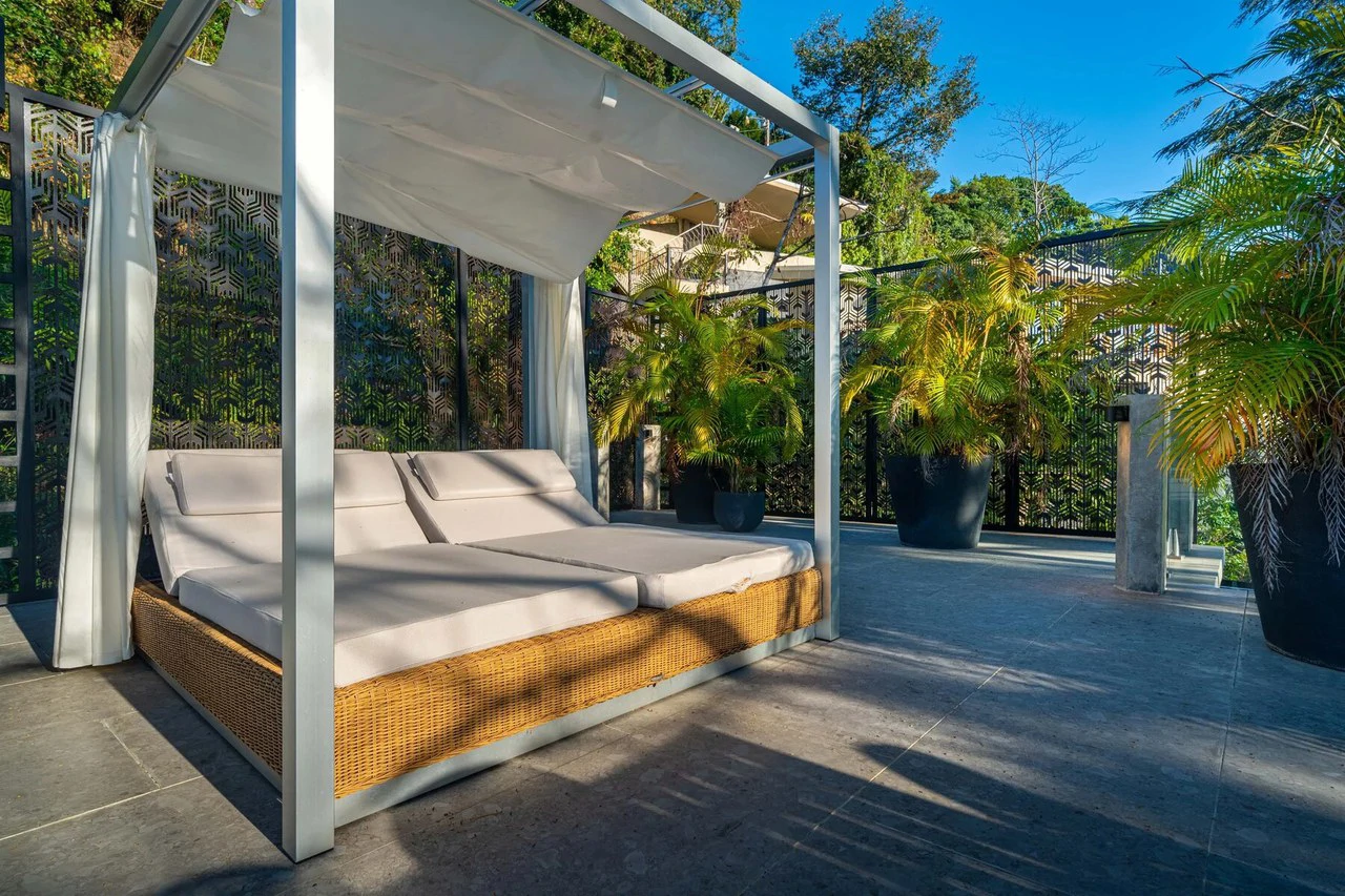 Casa Moon Diablo: Iconic Ocean View Luxury Estate with Infinity Pool, Rooftop Patio, Gym & Sauna in Manuel Antonio - Gallery image 62