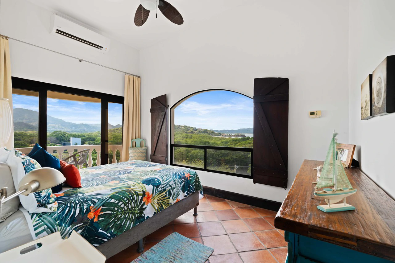 Tres Vistas Marina Real: Stunning 3BR Penthouse with Ocean & Marina Views - Gallery image 14