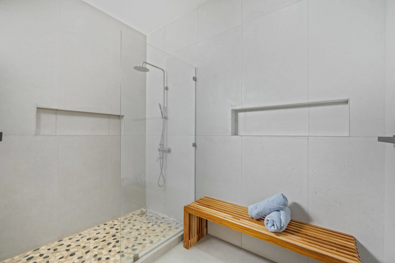 Casa Guacamaya Roja: Luxury Home in Playa Grande - Gallery image 36