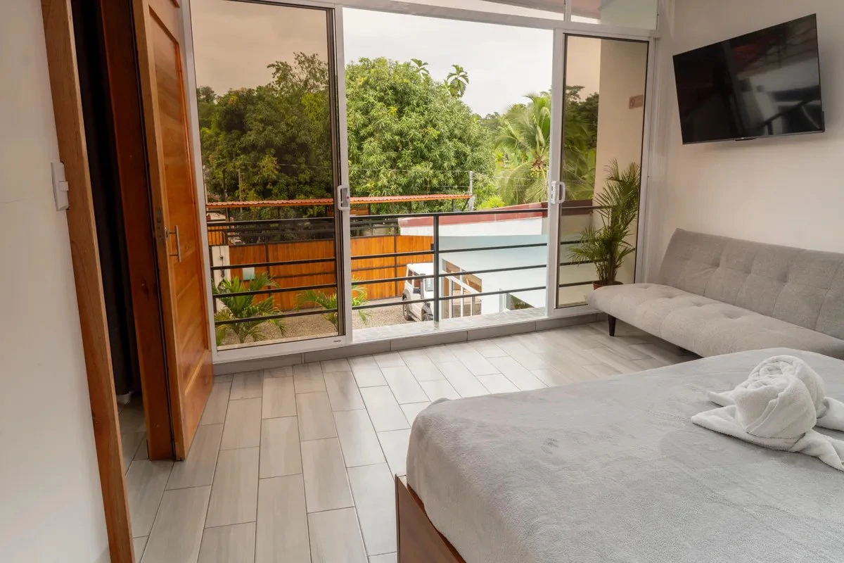 ID 1013: 3 Unit Apartment Complex for Sale Puerto Viejo Costa Rica - Gallery image 19