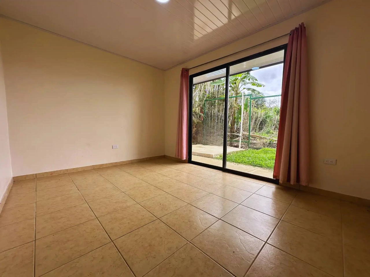 Large house with views for sale in the Sarchí area - Gallery image 11