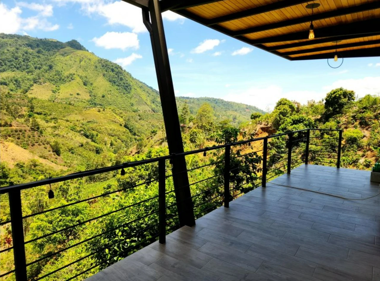 Modern Country House with Guest Cottage Amidst a Coffee Plantation in Perez Zeledon, Costa Rica - Gallery image 31