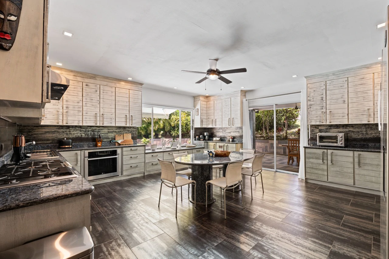 Casa de Palmas: Beautiful gated community just 5 min. to the beach! - Gallery image 7