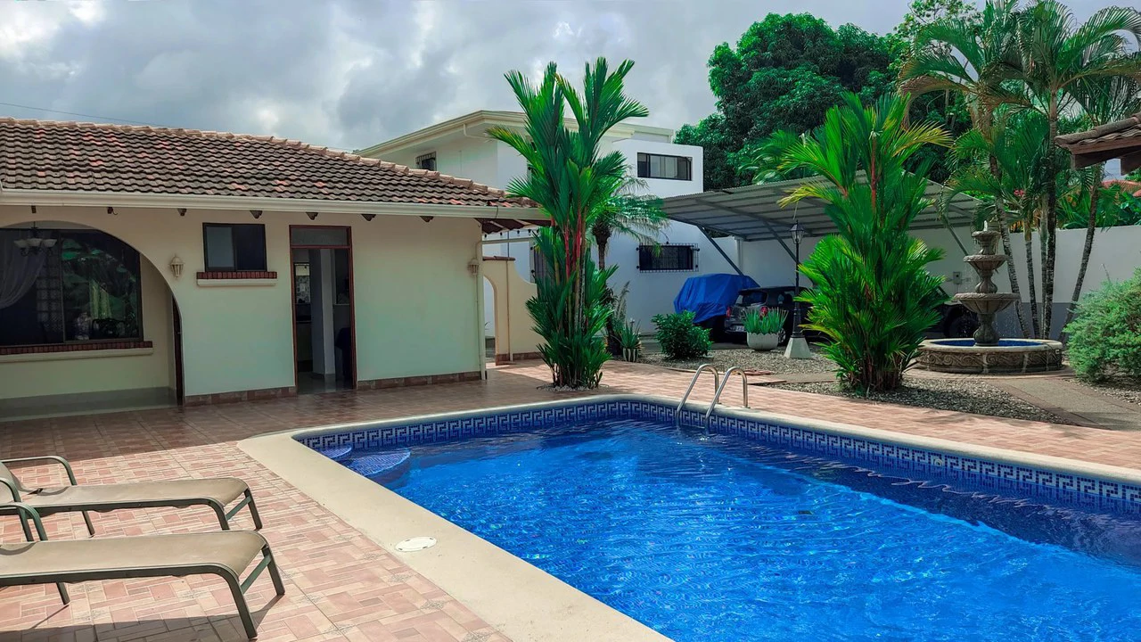Villa For Sale in Jacó - Gallery image 5