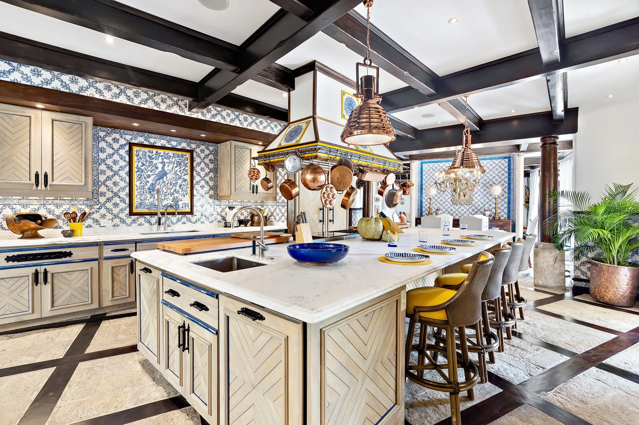 27 Cartagena: Unique Luxury Beachfront Home - Gallery image 5