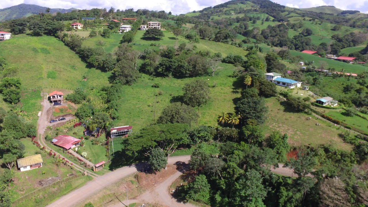 BAHIA PESCADORA: Lakefront and Countryside Home Construction Site For Sale in Nuevo Tronadora - Gallery image 8