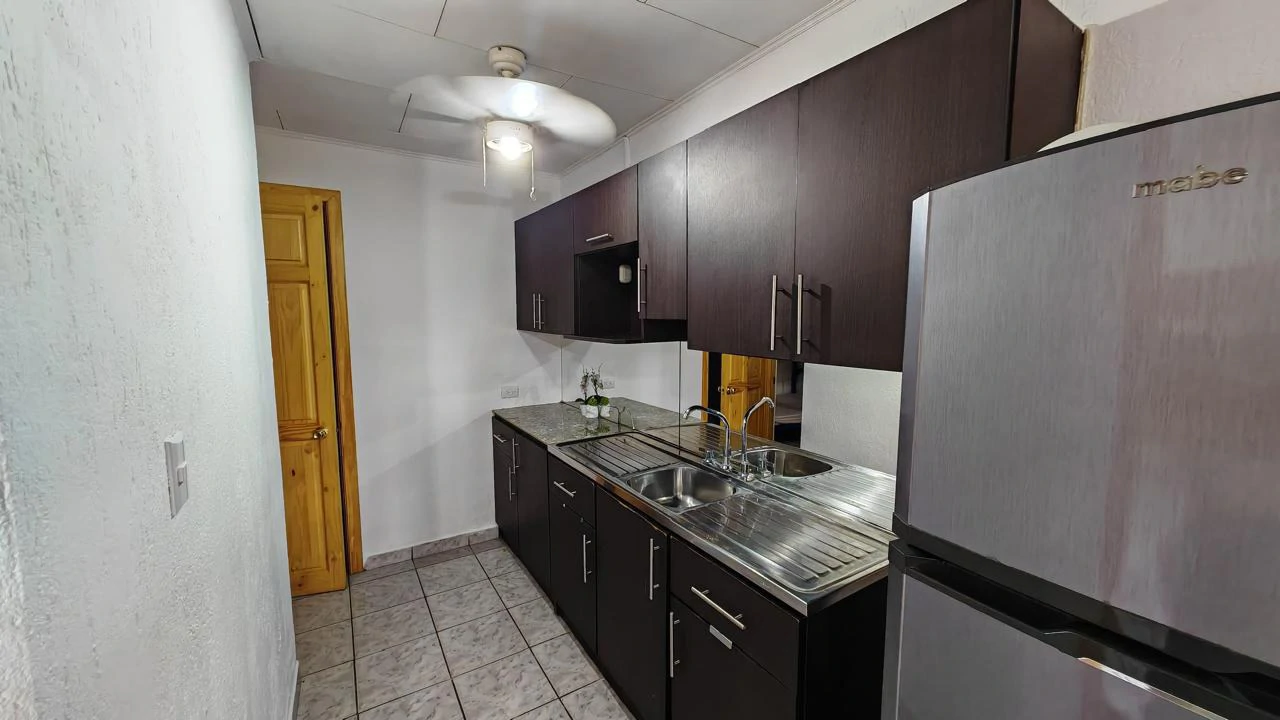 Jaco Apartment next to Urgent Care, Groceries, Movies, Restaurants - Gallery image 4