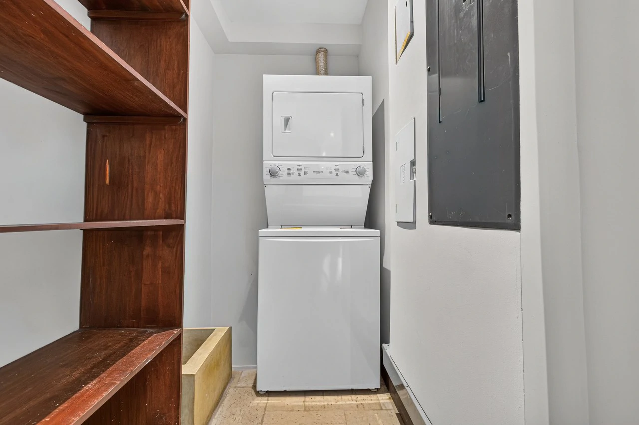 16 Avenida La Antigua: Renovated Turn- Key Living in the Heart of Las Catalinas - Gallery image 21