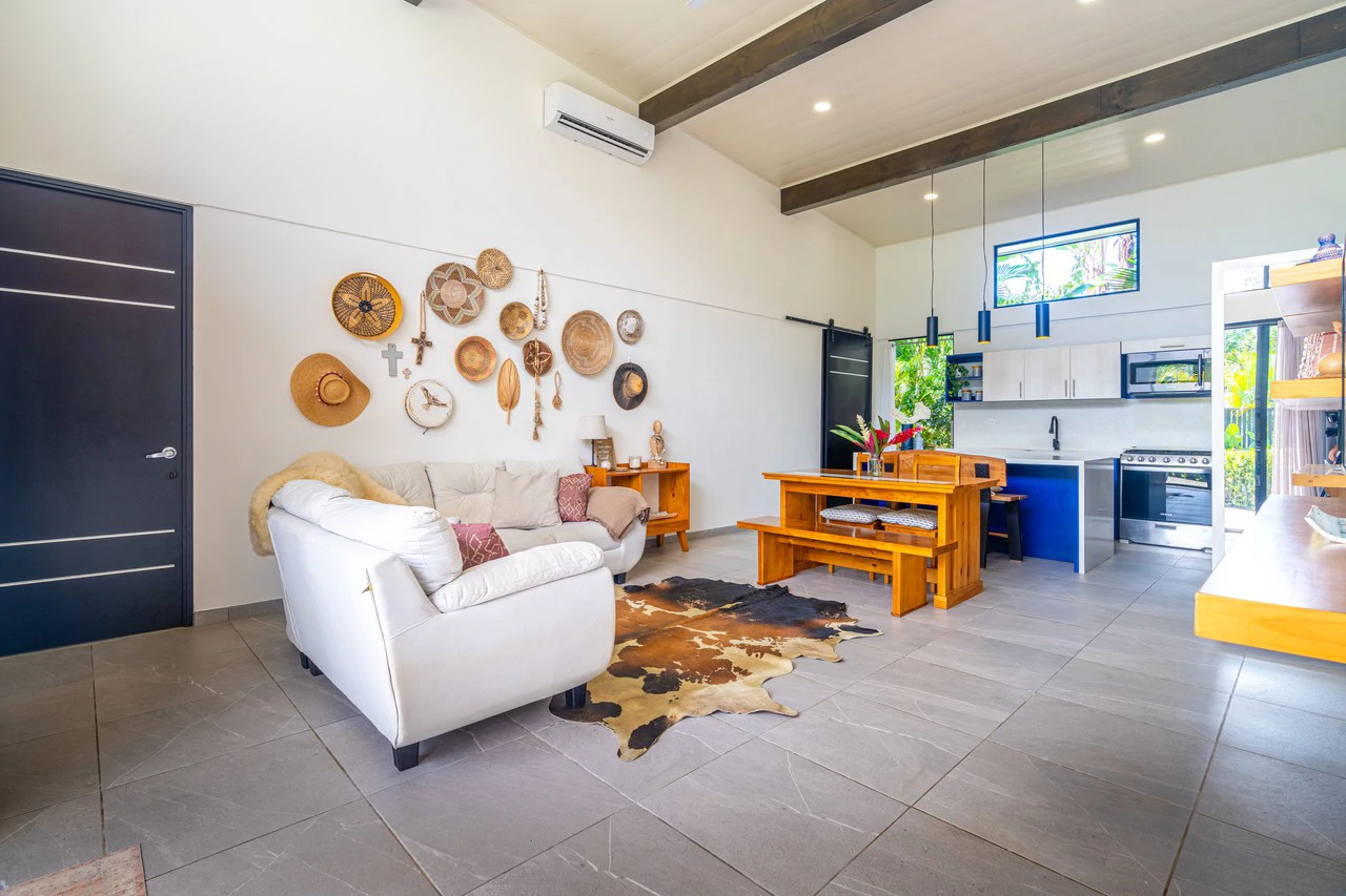Modern 3 Bedroom Home - Walking distance to it all!