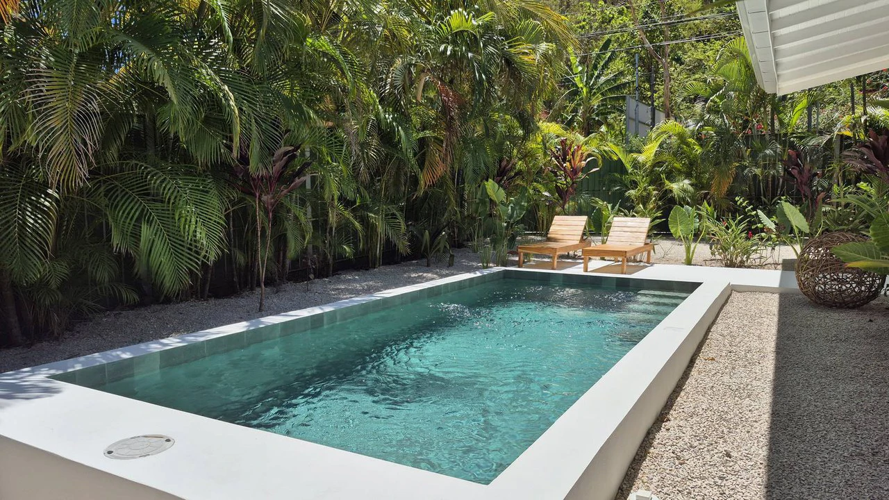 Casa Sol: Casa Sol – A Tropical Beach-Style Home with Pool, Designed for Year-Round Vacation Living - Gallery image 4