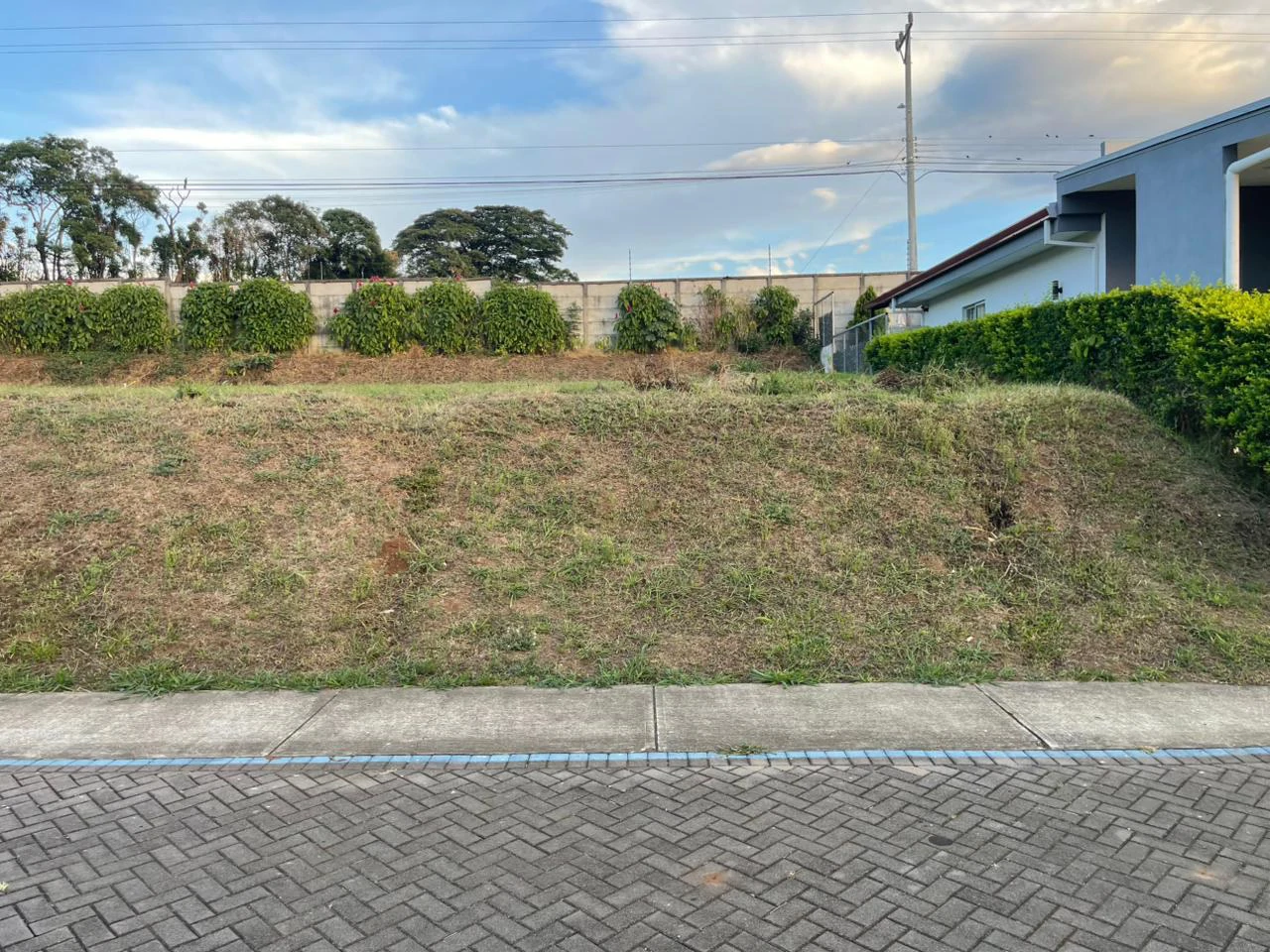 Ideal 200sqm Land Plot in Condominium Altabrisa, Grecia, Alajuela - Build Your Dream - Gallery image 8
