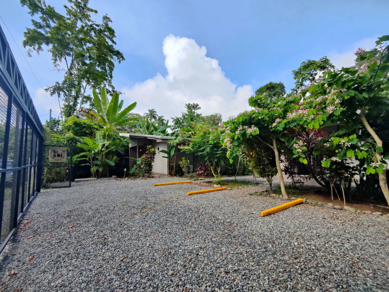 Sibo House - Boutique Hotel: Four Modern Independent Guest Suites in Playa Negra, Steps to the Beach - Gallery image 20