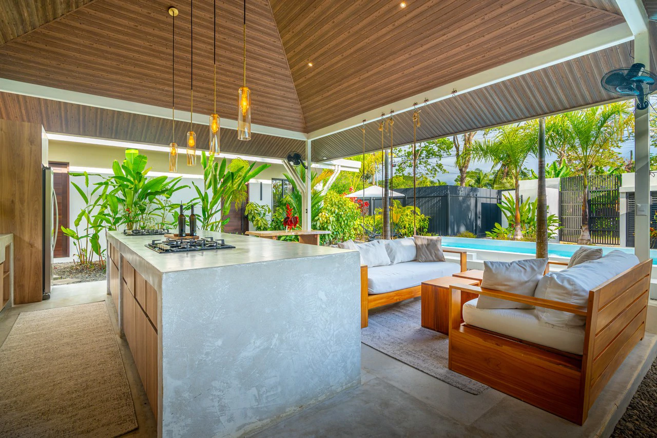 Income Ready Boutique Investment near Whale's Tail Beach - Gallery image 23
