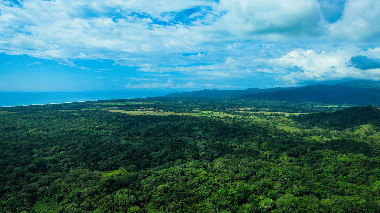 4,850 Acre Beachfront Legacy Ranch Esterillos Central Pacific Coast - Gallery image 2