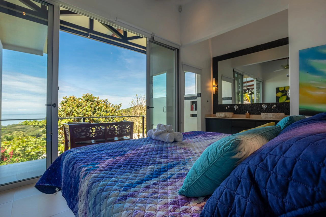 Luxury Villa with Guest House and Ocean Views of Costa Ballena - Gallery image 38
